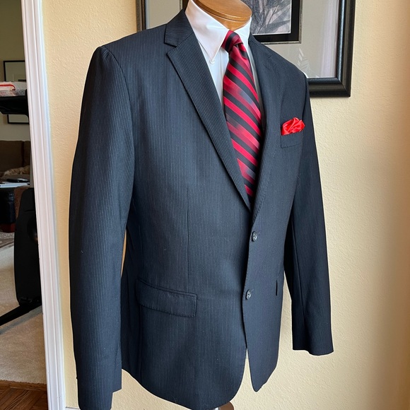 Banana Republic Dark Gray Wool 2 Pc Pinstripe Suit Size 42R Slacks W35” L34” - Picture 9 of 16